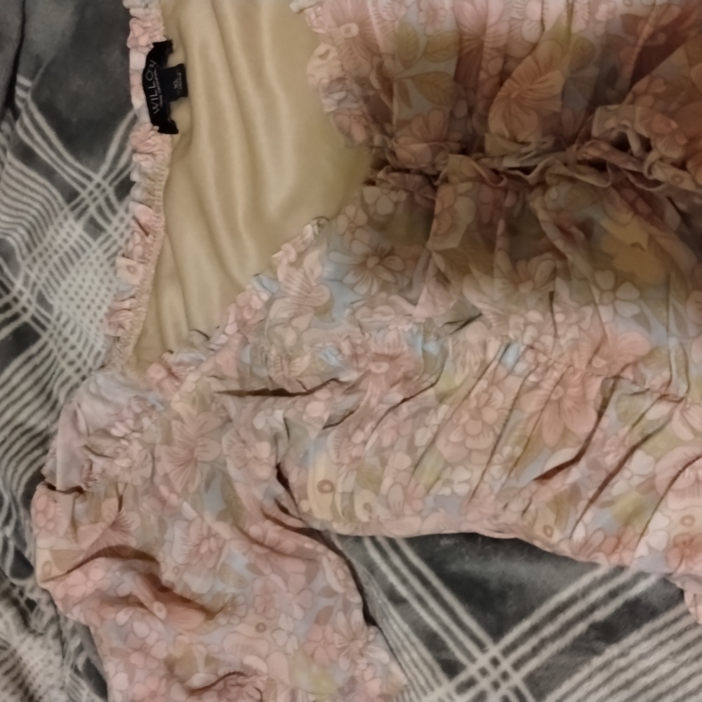 Flower crop top